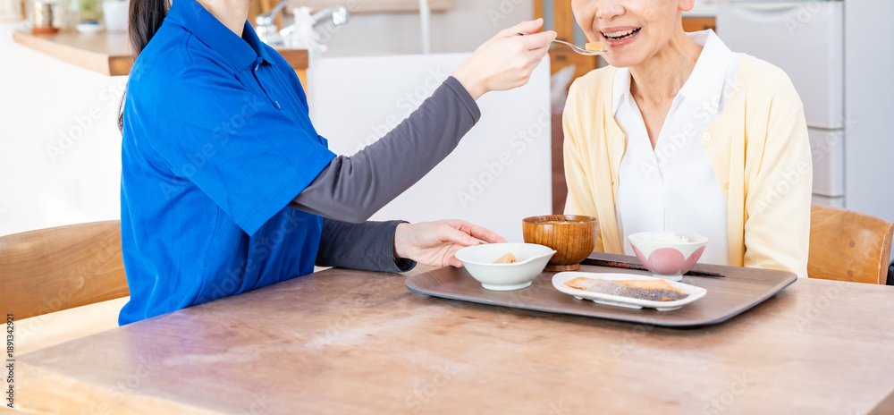 栄養バランスに配慮したお食事